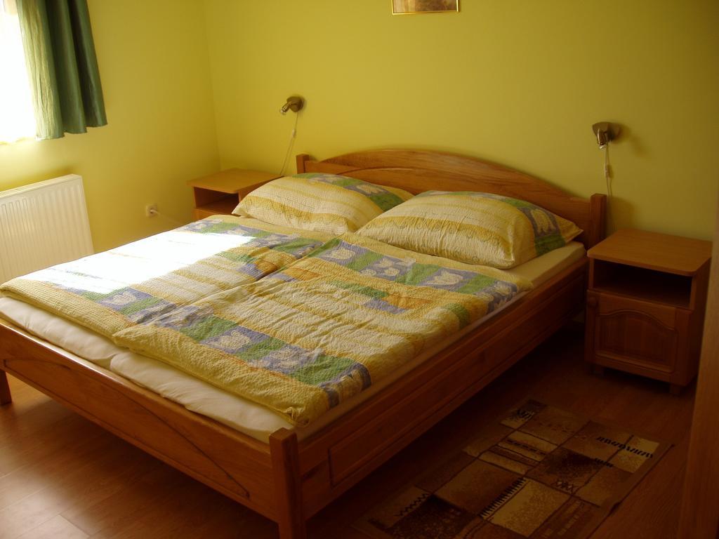 Katalin Apartmanház Zalakaros Exterior foto