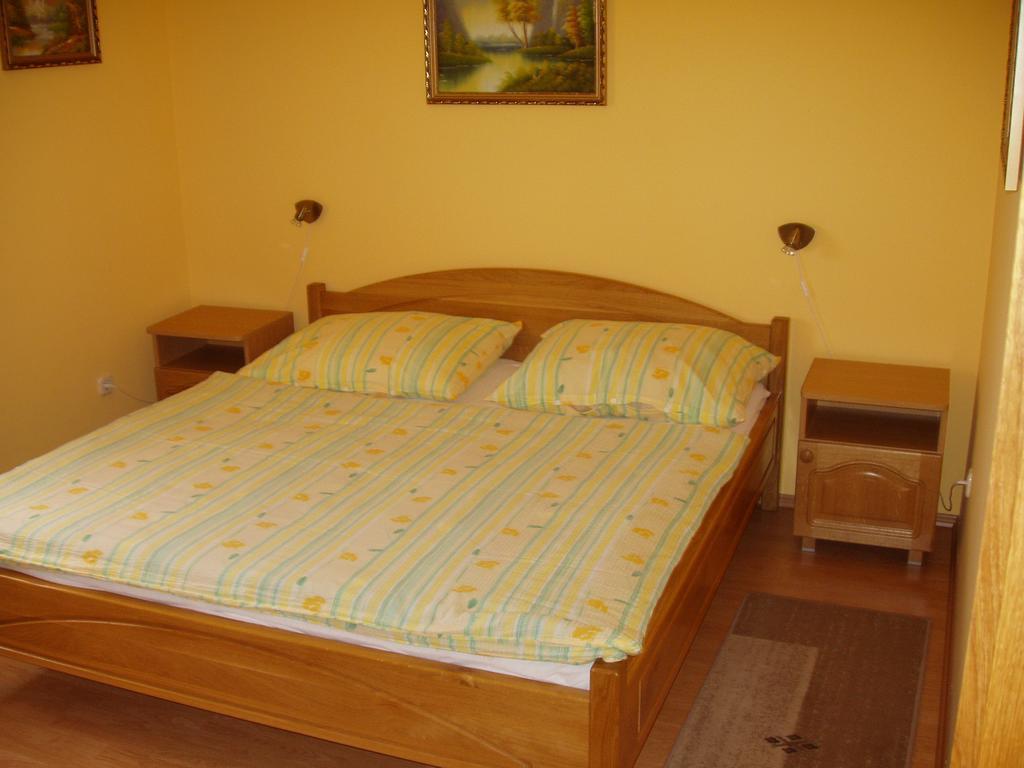 Katalin Apartmanház Zalakaros Exterior foto