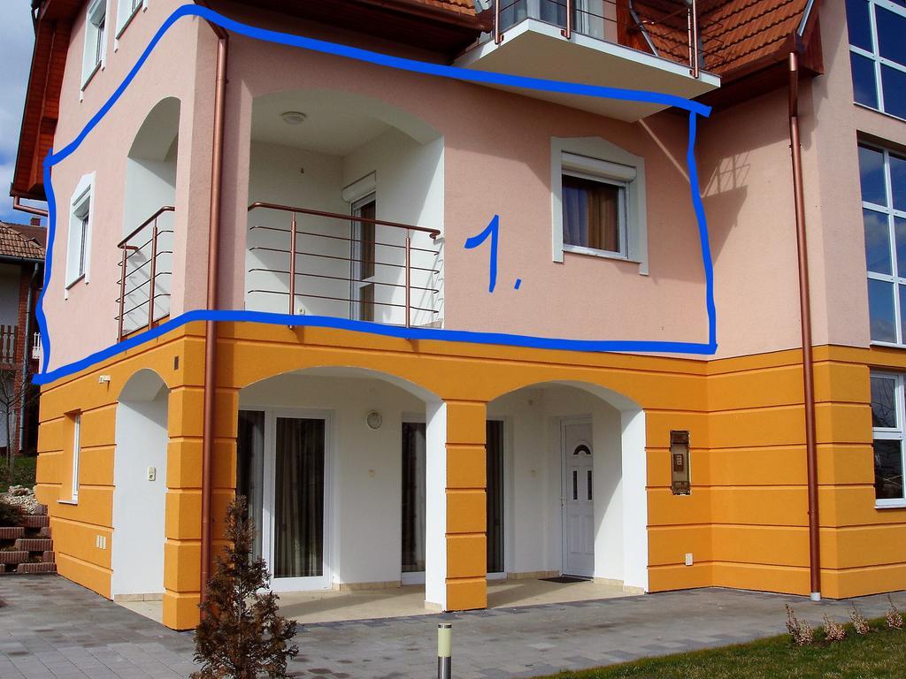 Katalin Apartmanház Zalakaros Habitación foto
