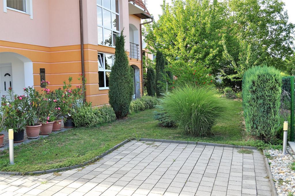 Katalin Apartmanház Zalakaros Exterior foto